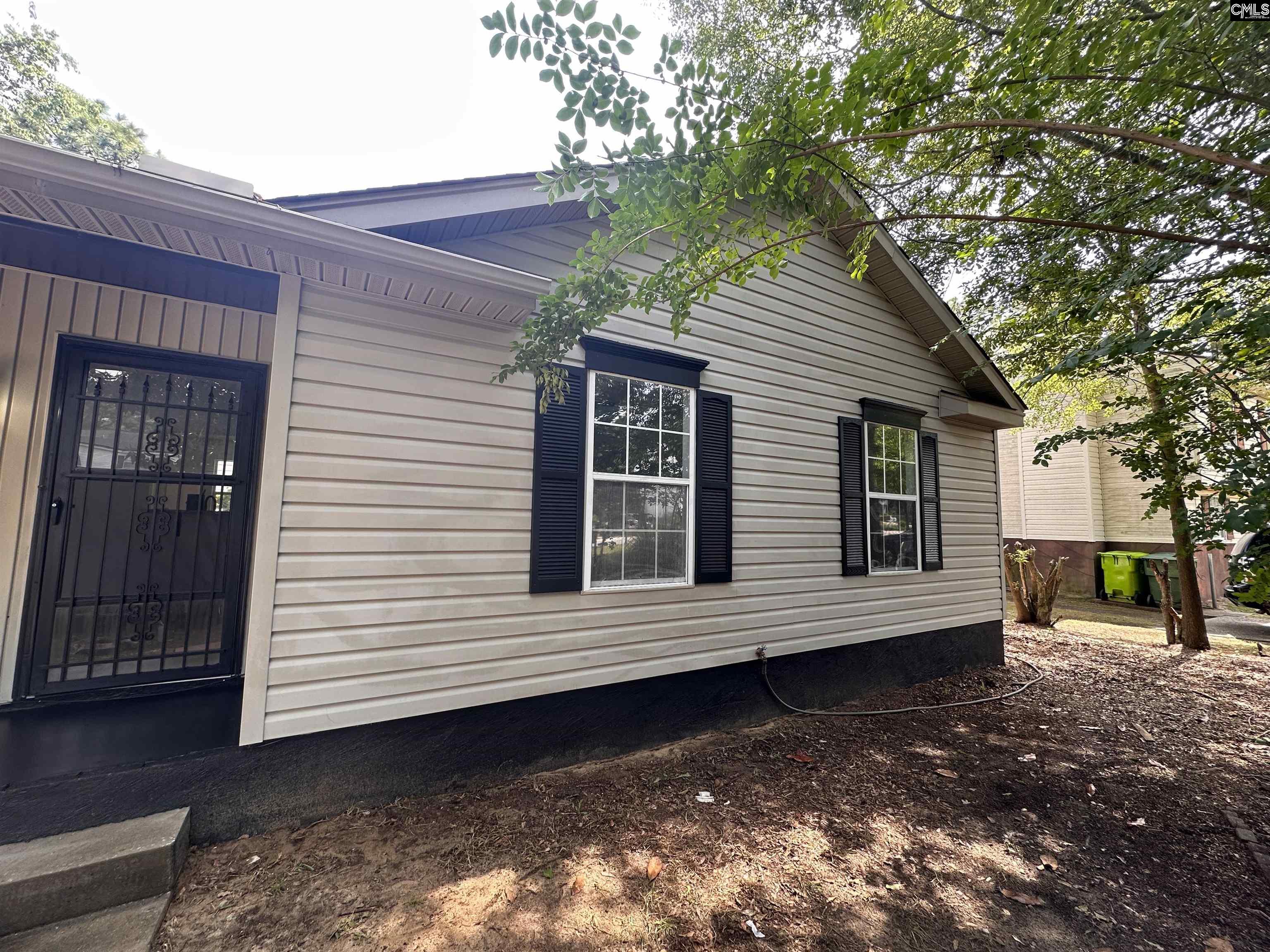 512 N DONAR Drive