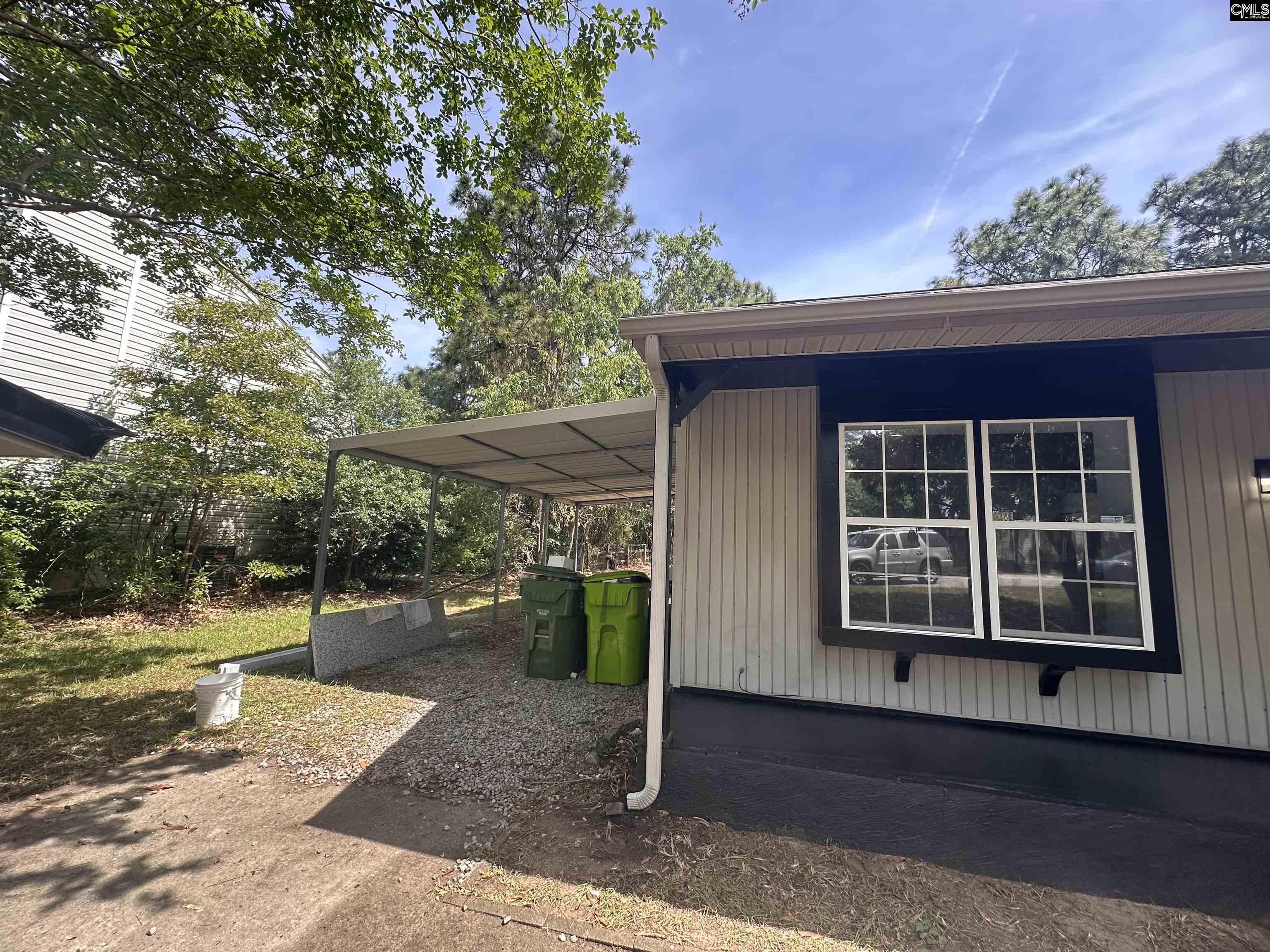 512 N DONAR Drive