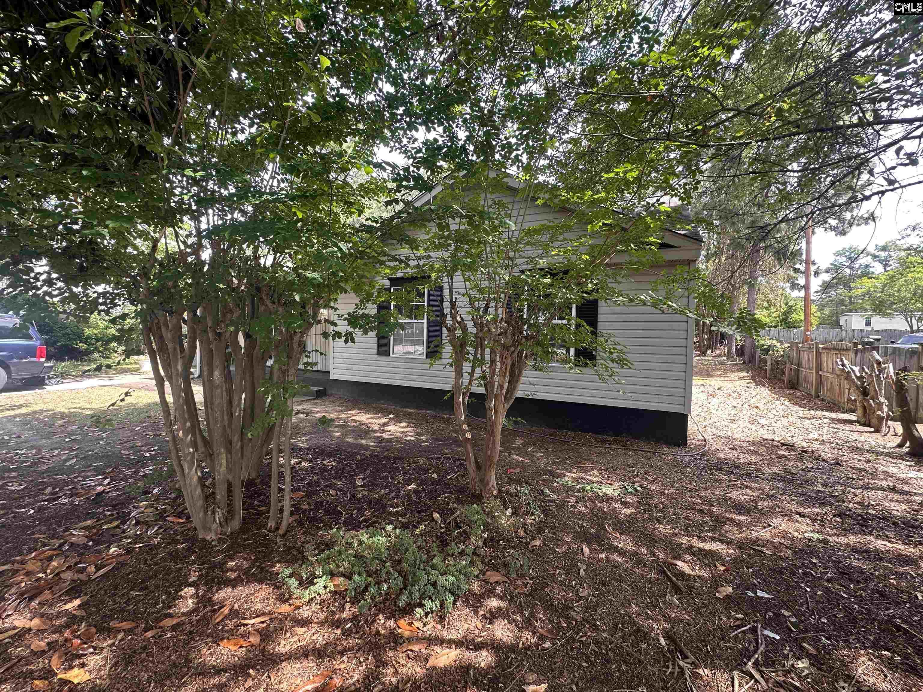512 N DONAR Drive