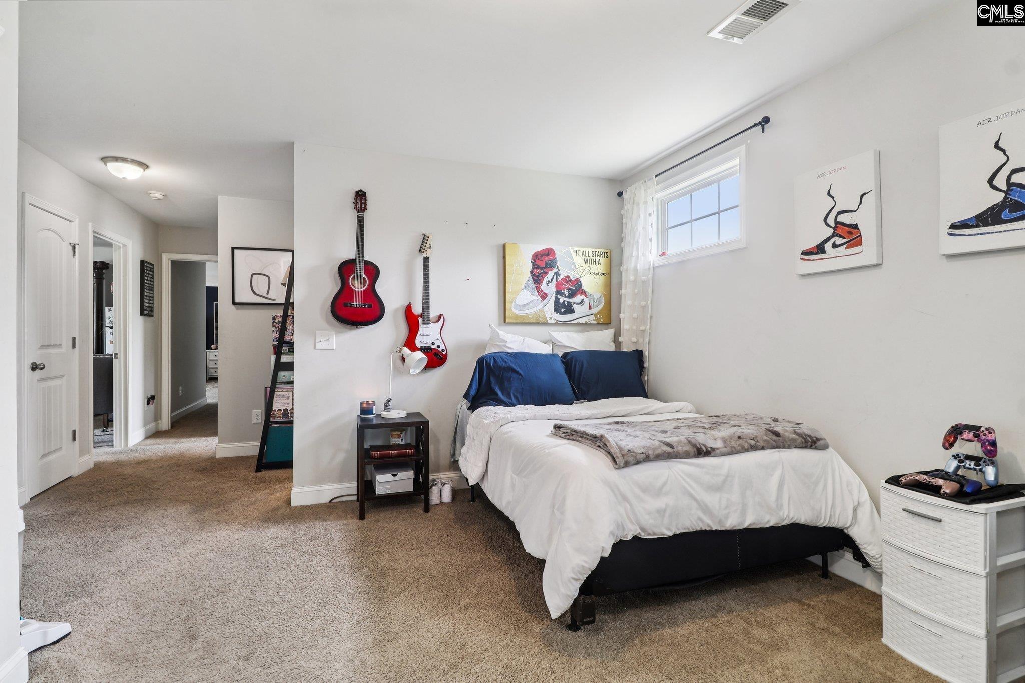 1021 Acacia Lane