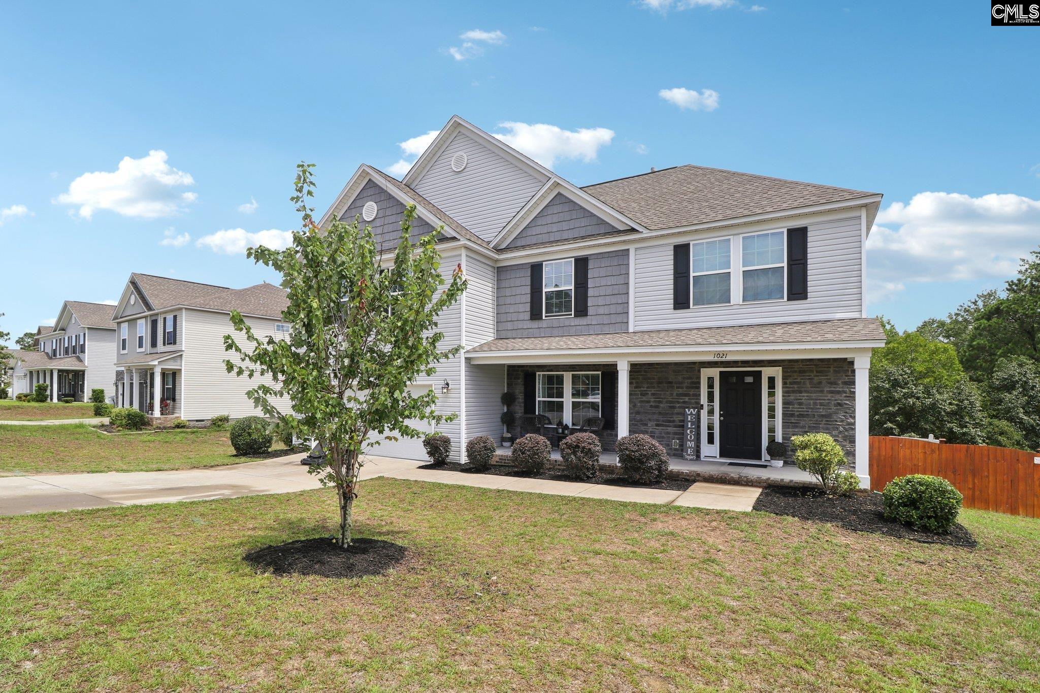 1021 Acacia Lane