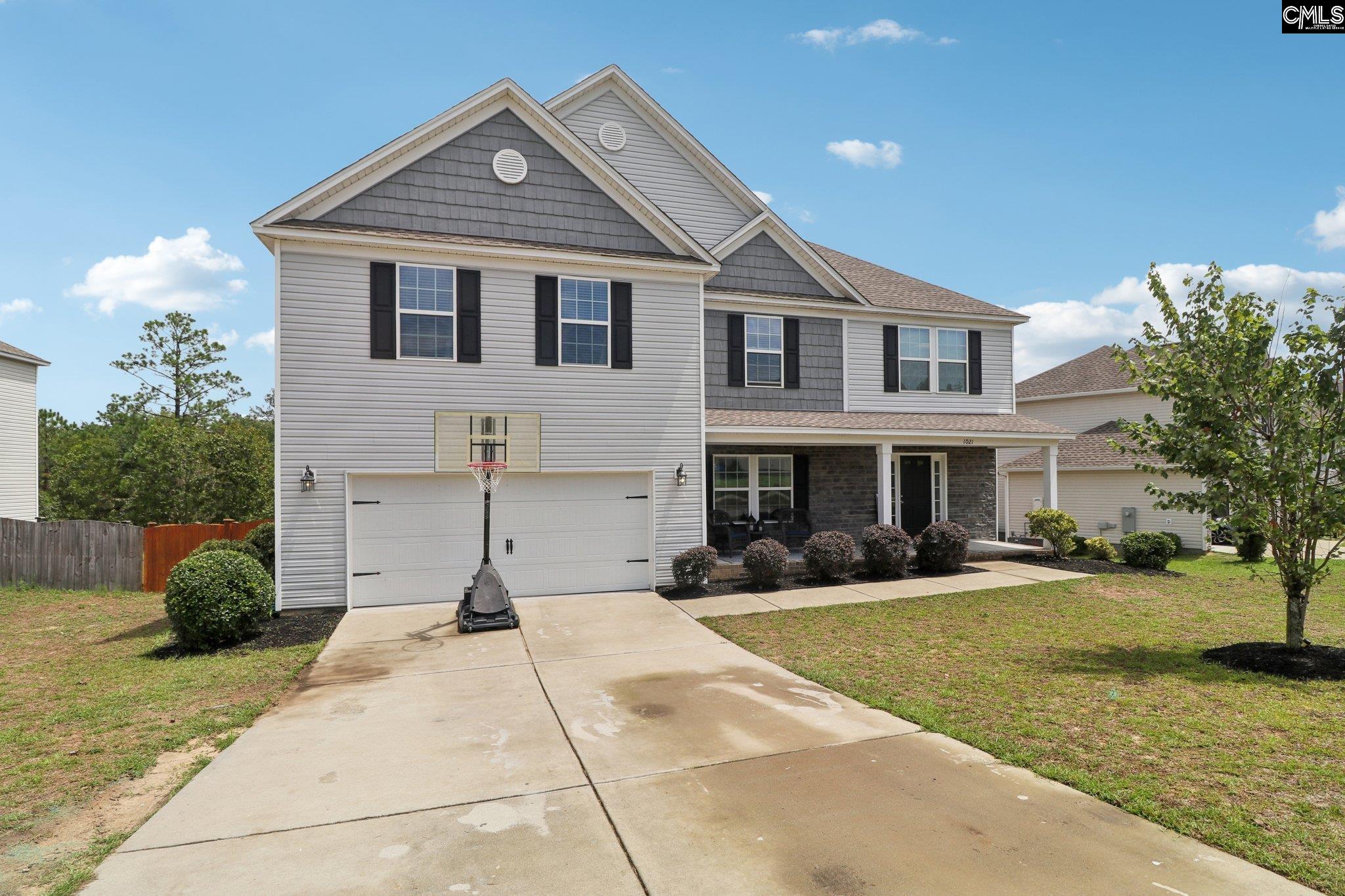 1021 Acacia Lane