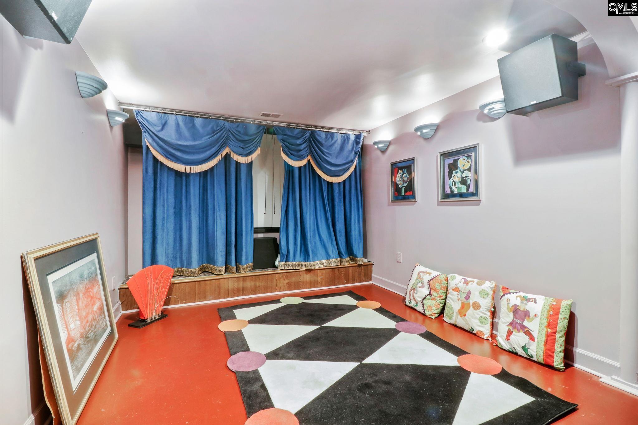 203 Holly Ridge Lane