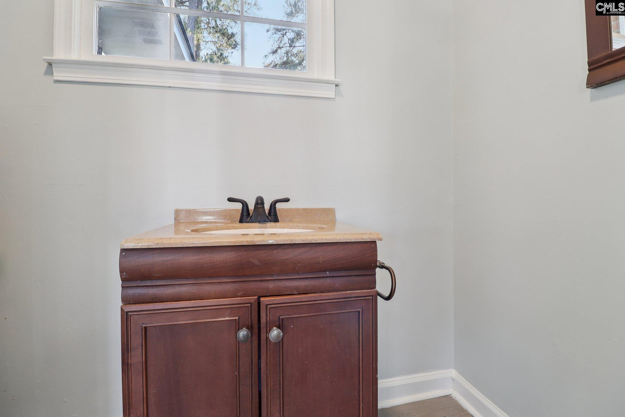 216 Meadowbury Drive