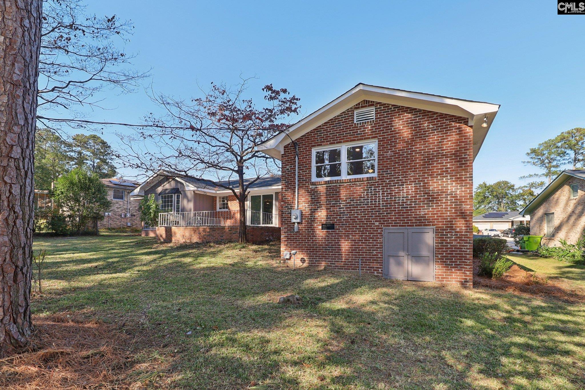 216 Meadowbury Drive