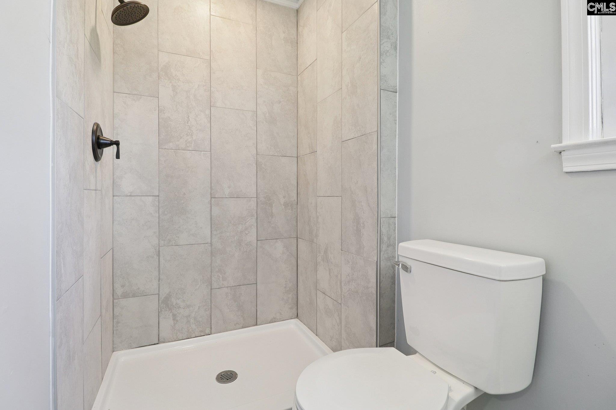 216 Meadowbury Drive