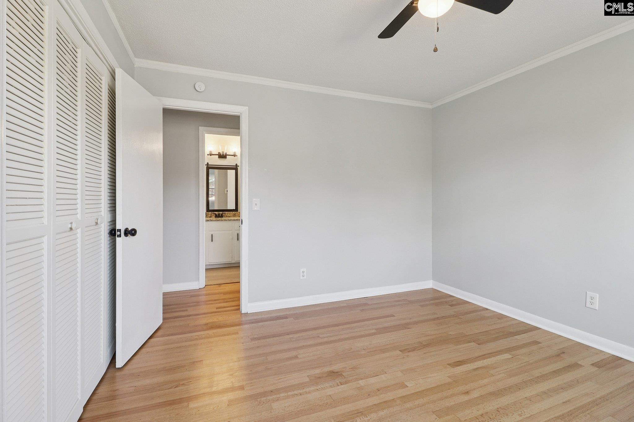 216 Meadowbury Drive