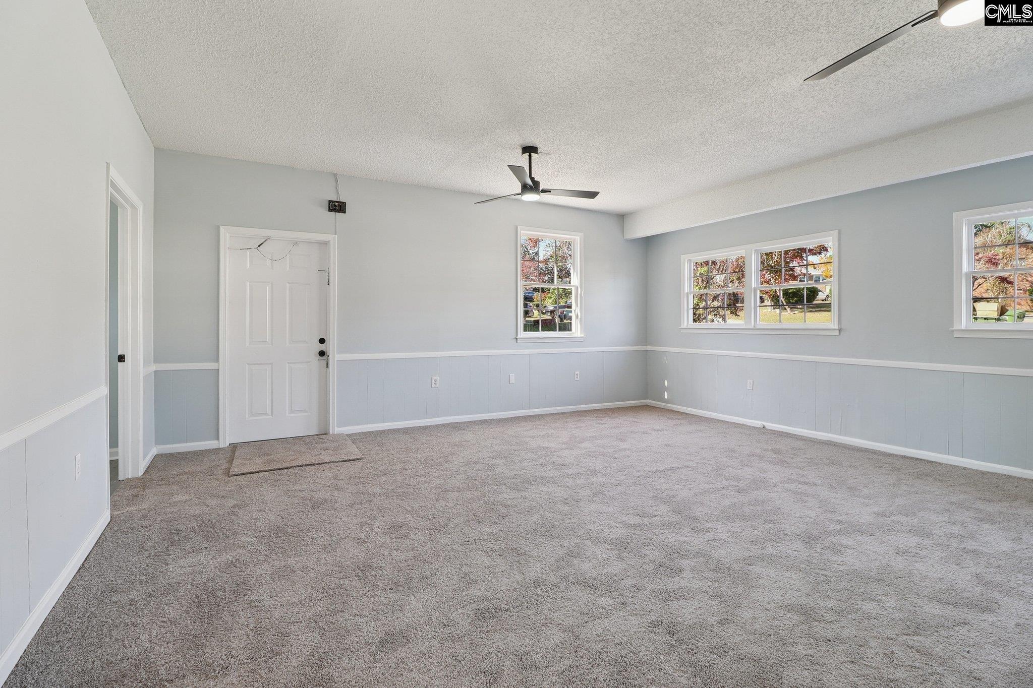 216 Meadowbury Drive