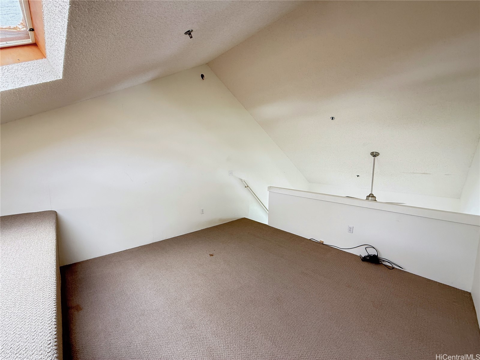 2860 Waialae Avenue 4