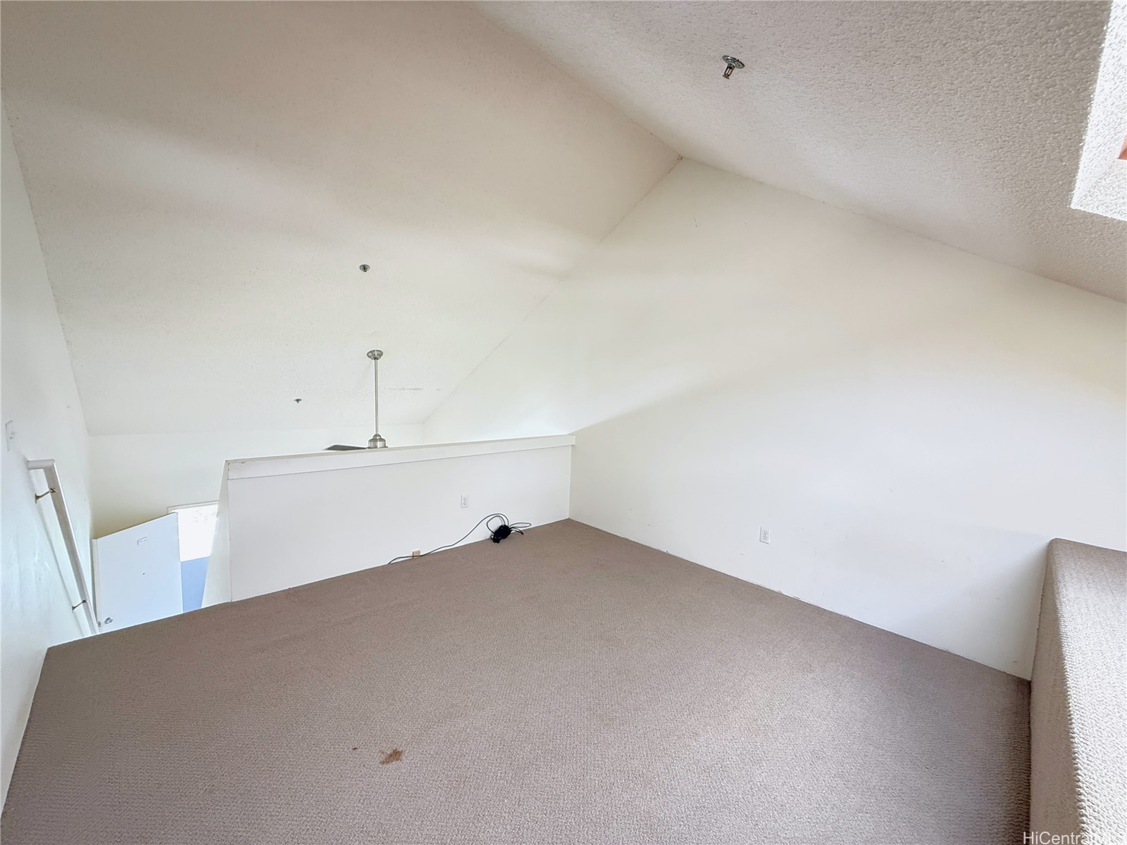 2860 Waialae Avenue 4