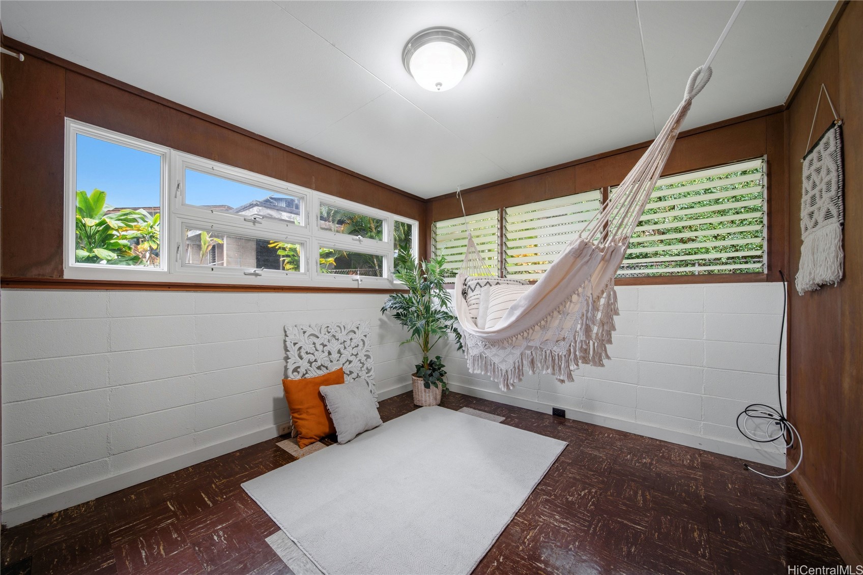 45-020 Malulani Street