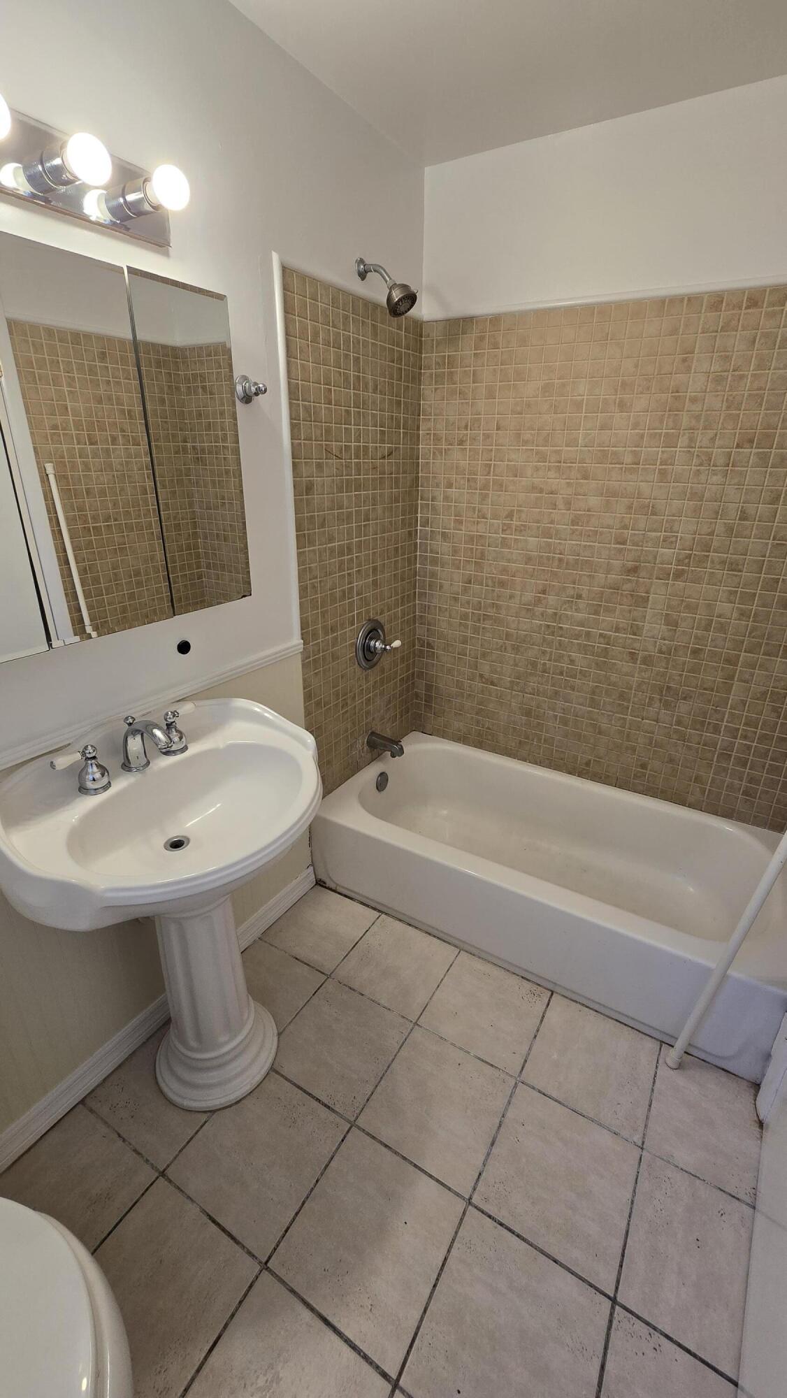 827 Baptist Lane Unit: 1
