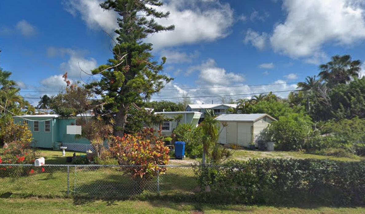 10 Dolphin Road