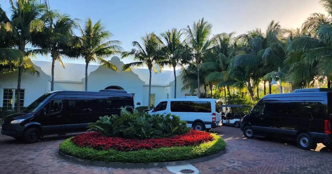 5582 1st Avenue Unit: 204