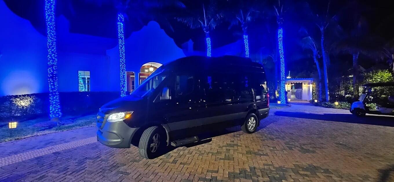 5582 1st Avenue Unit: 204