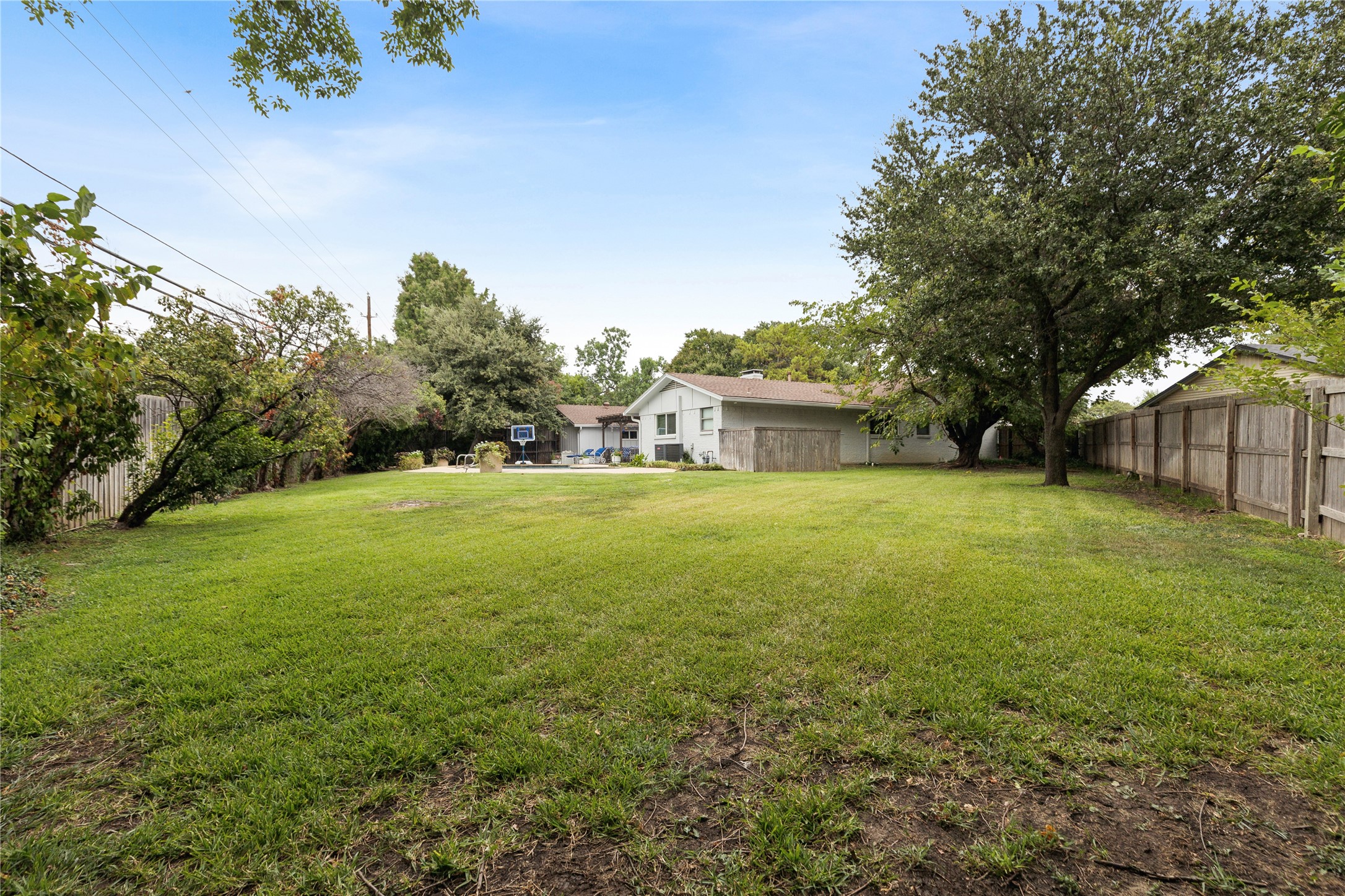 3106 La Kenta Circle