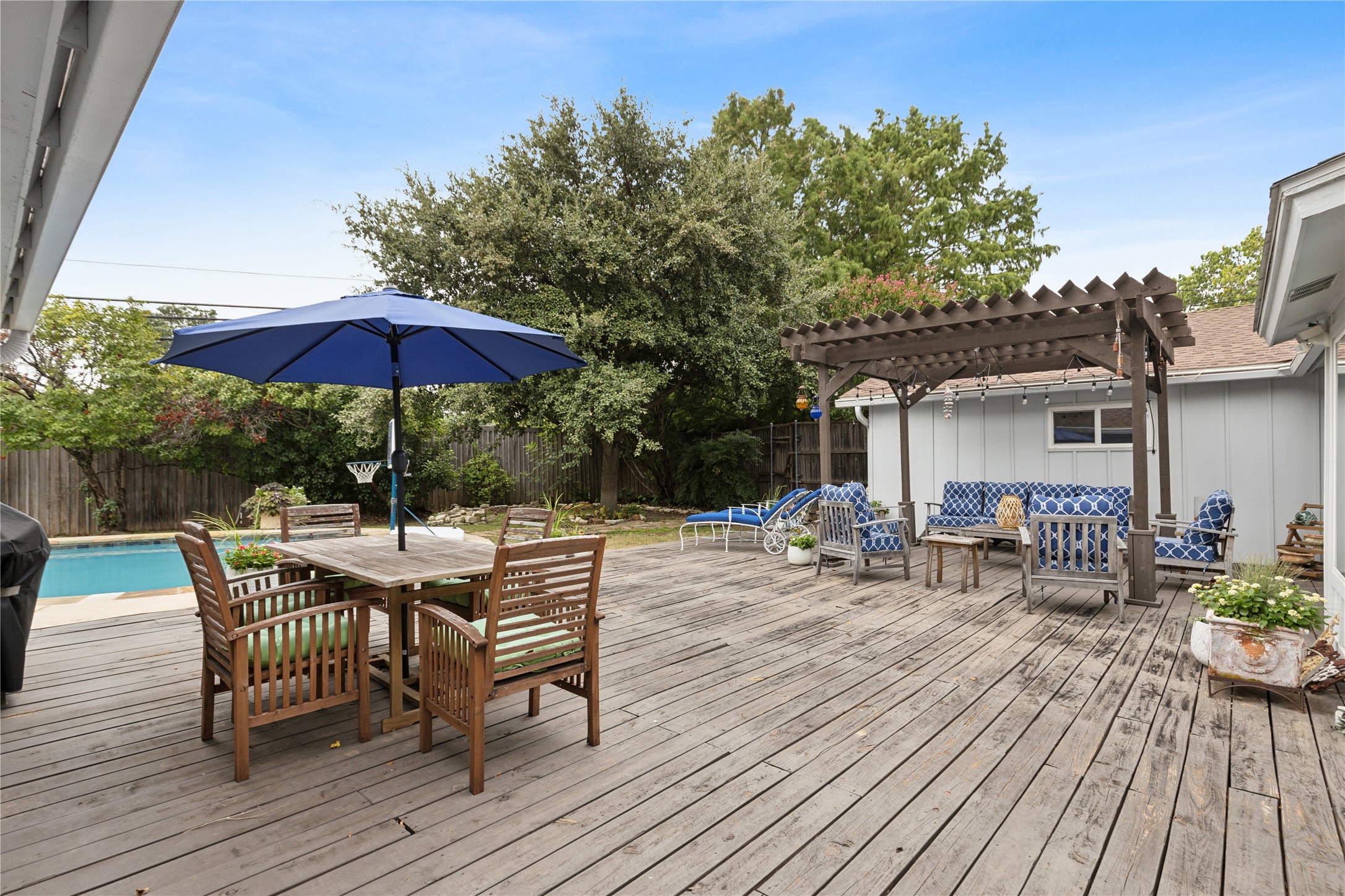 3106 La Kenta Circle