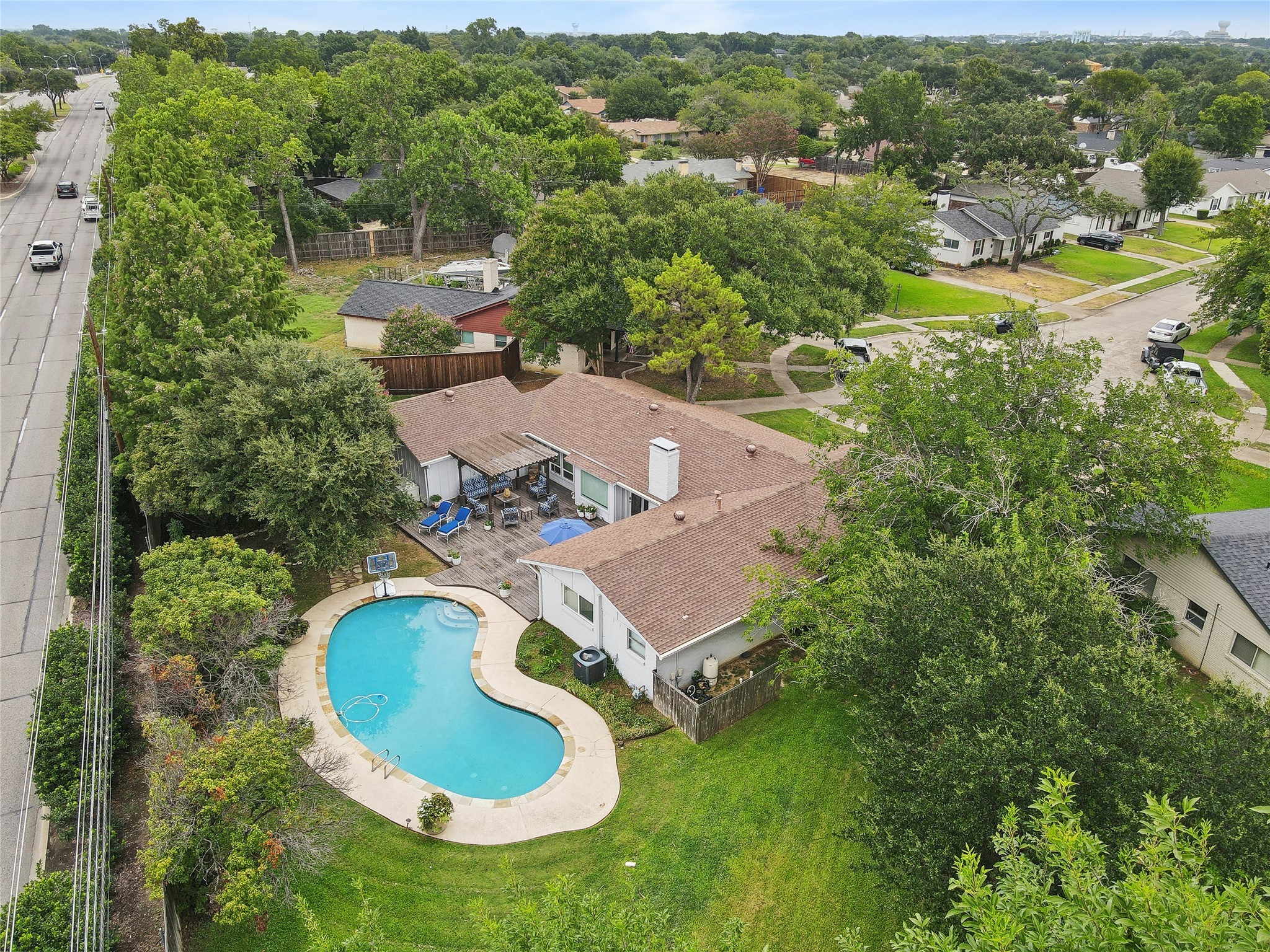 3106 La Kenta Circle