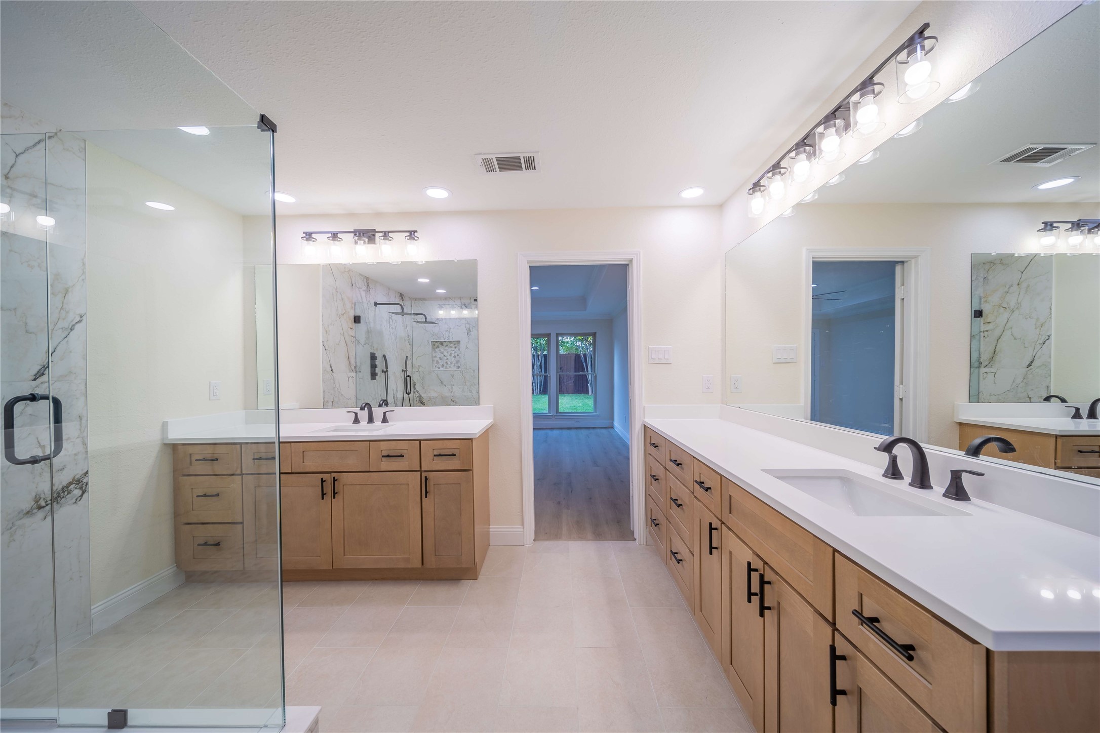 5813 Gallant Fox Lane