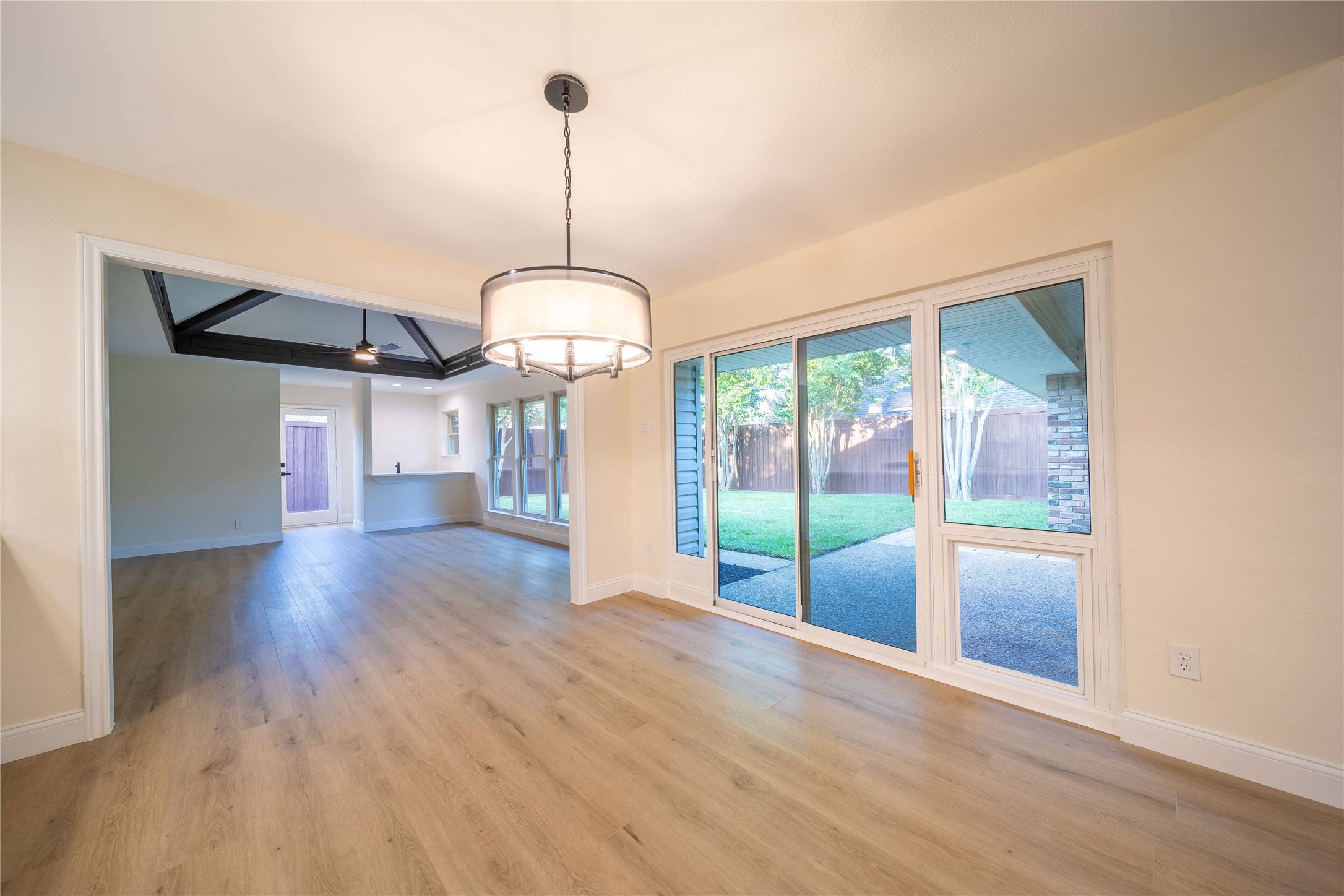 5813 Gallant Fox Lane