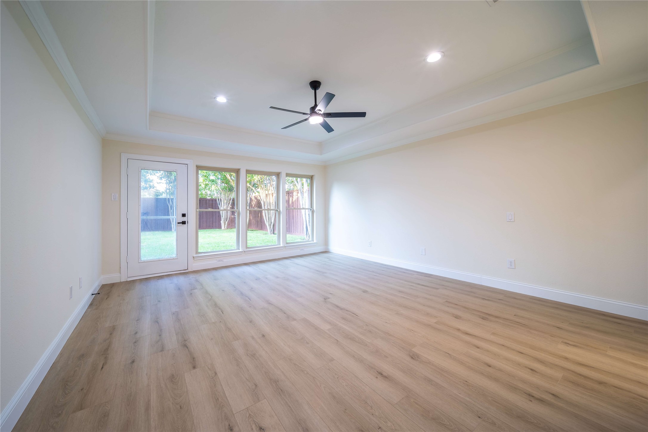 5813 Gallant Fox Lane