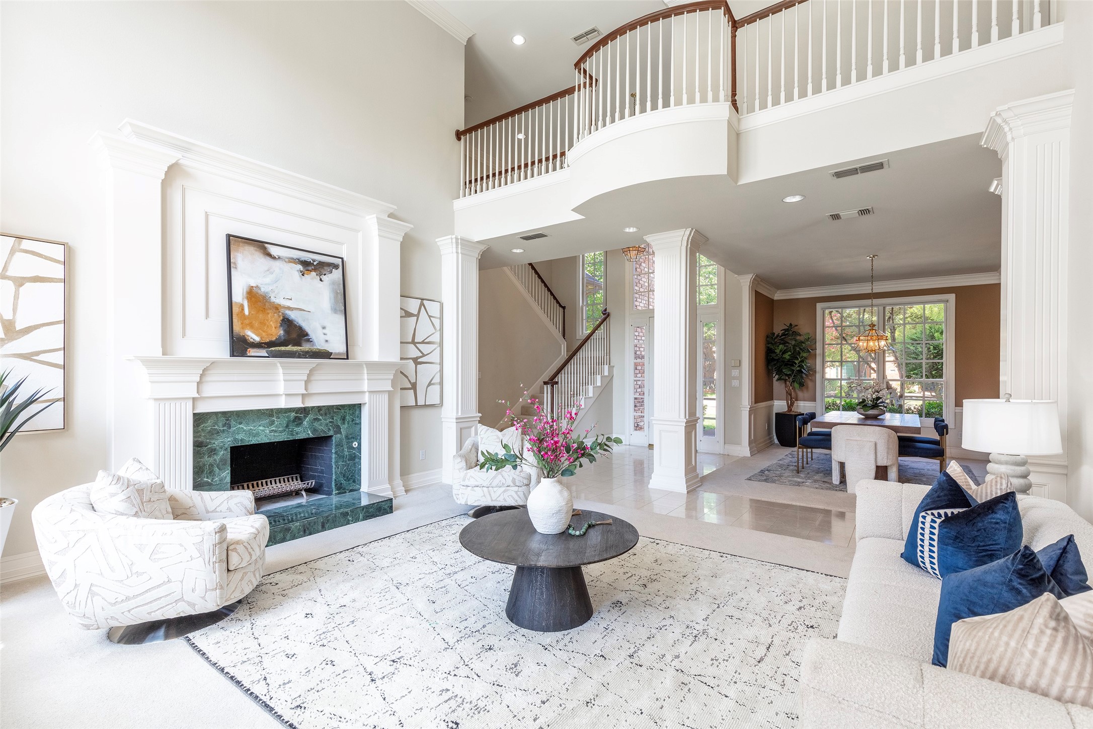 5524 Weatherby Lane