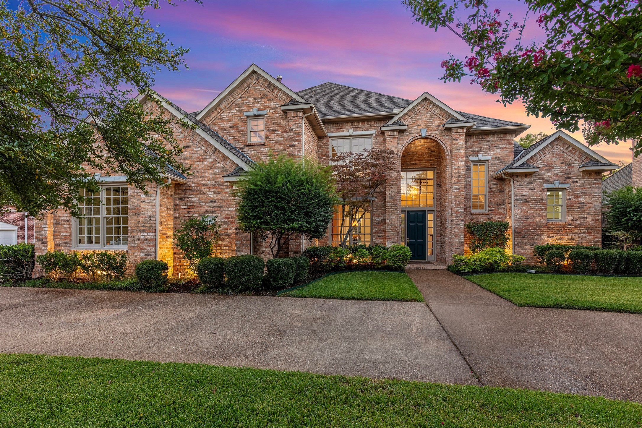 5524 Weatherby Lane