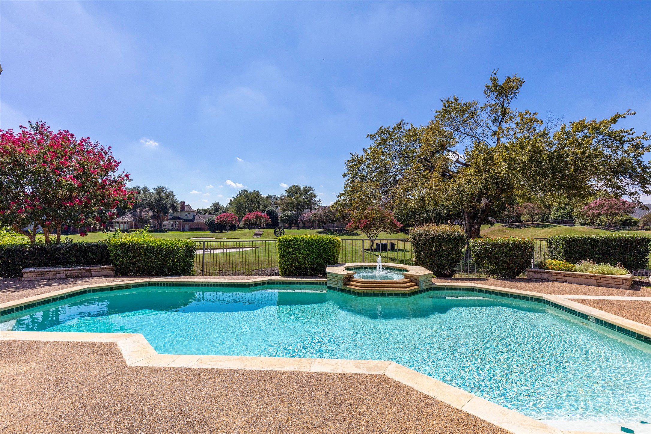 5524 Weatherby Lane