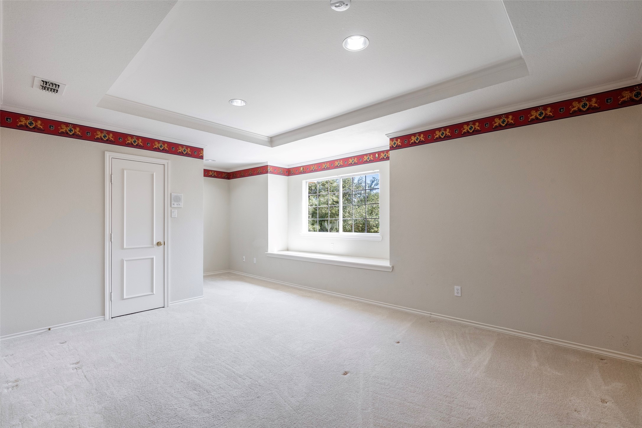 5524 Weatherby Lane