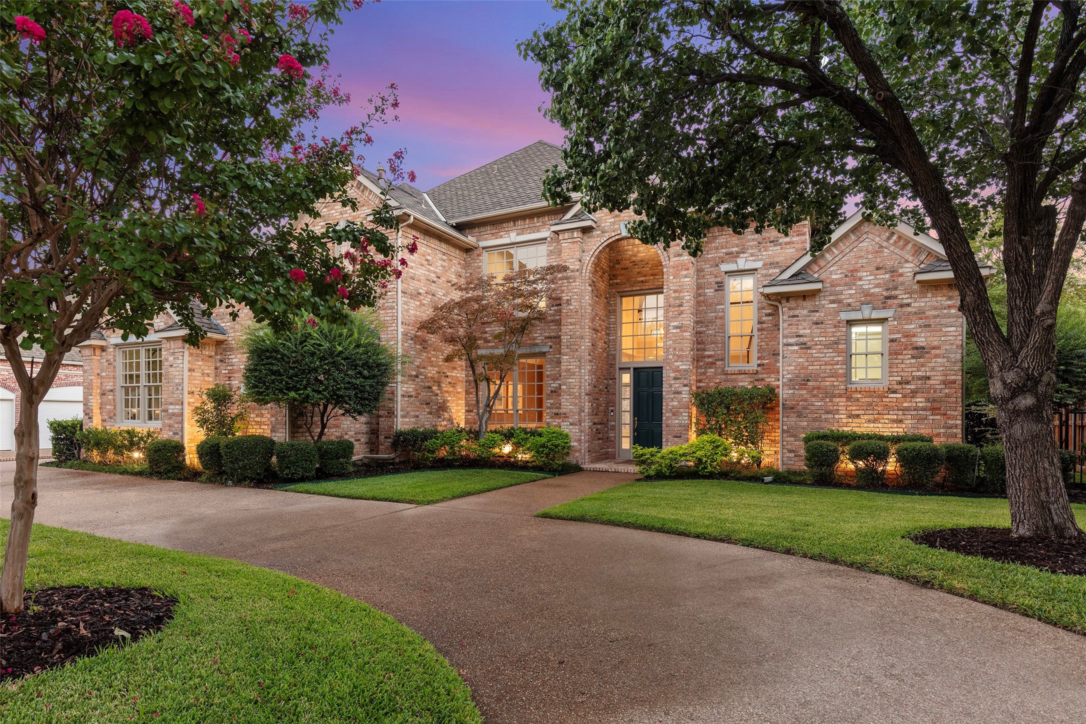 5524 Weatherby Lane