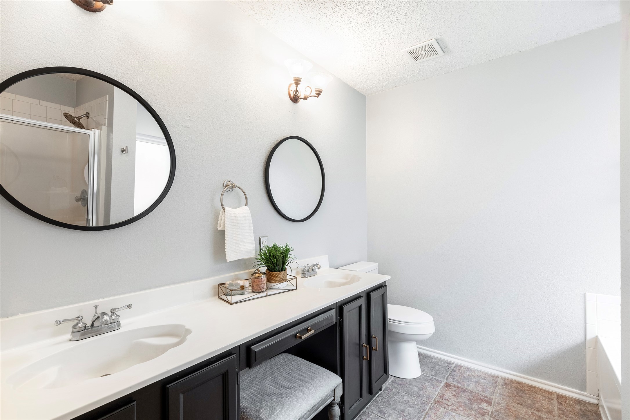 8504 Timber Crest Court