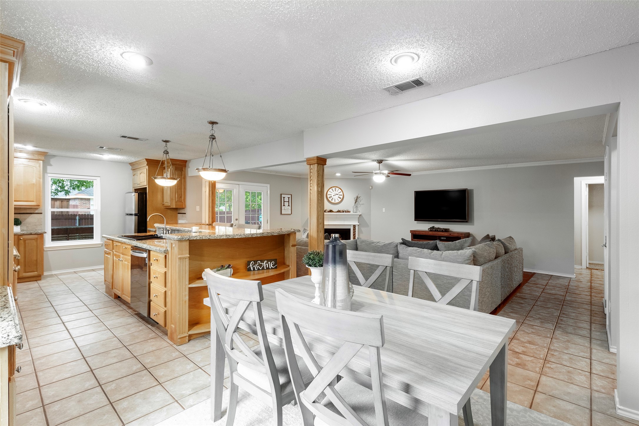 8504 Timber Crest Court