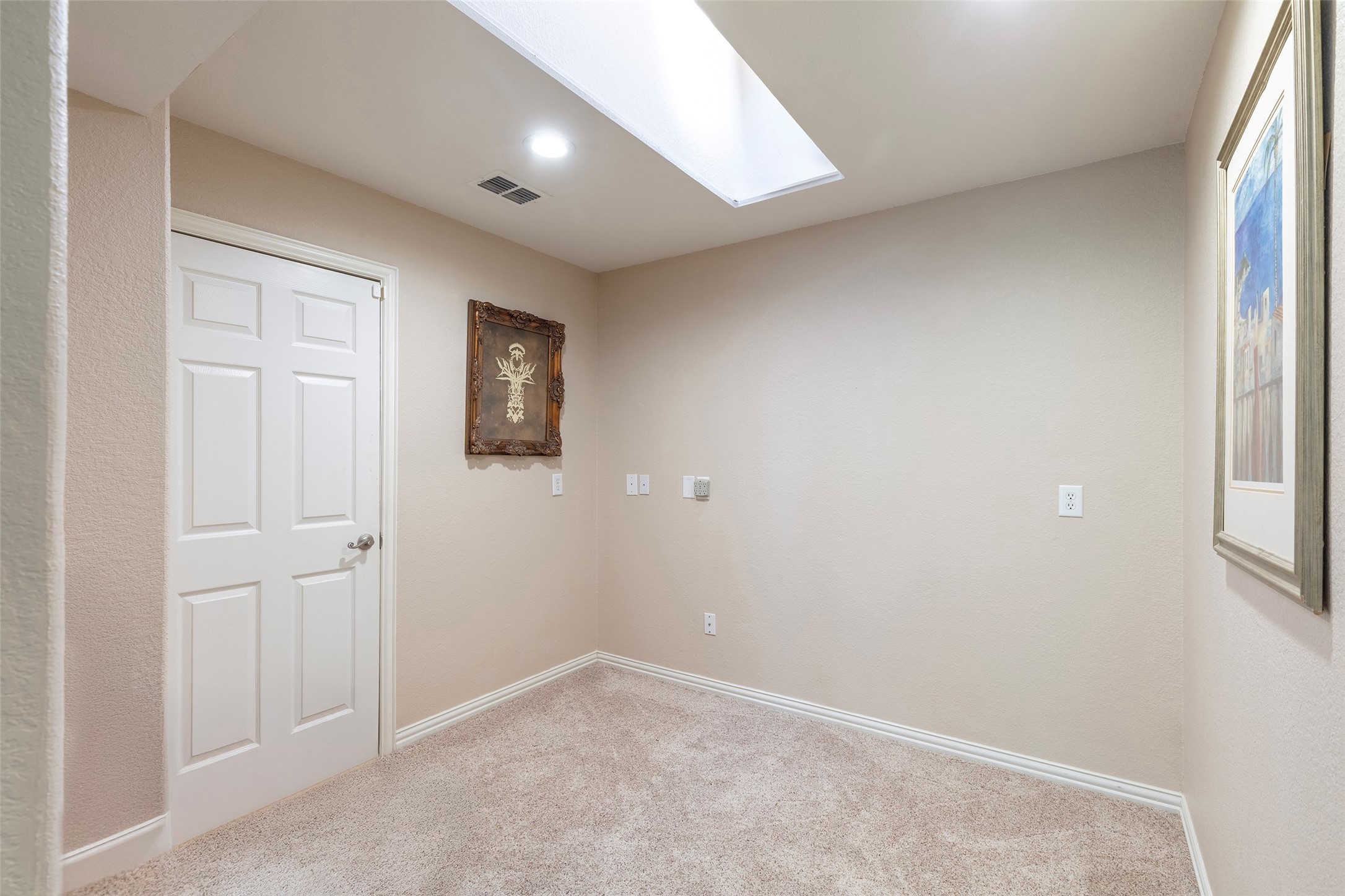 1413 Hunters Ridge Circle