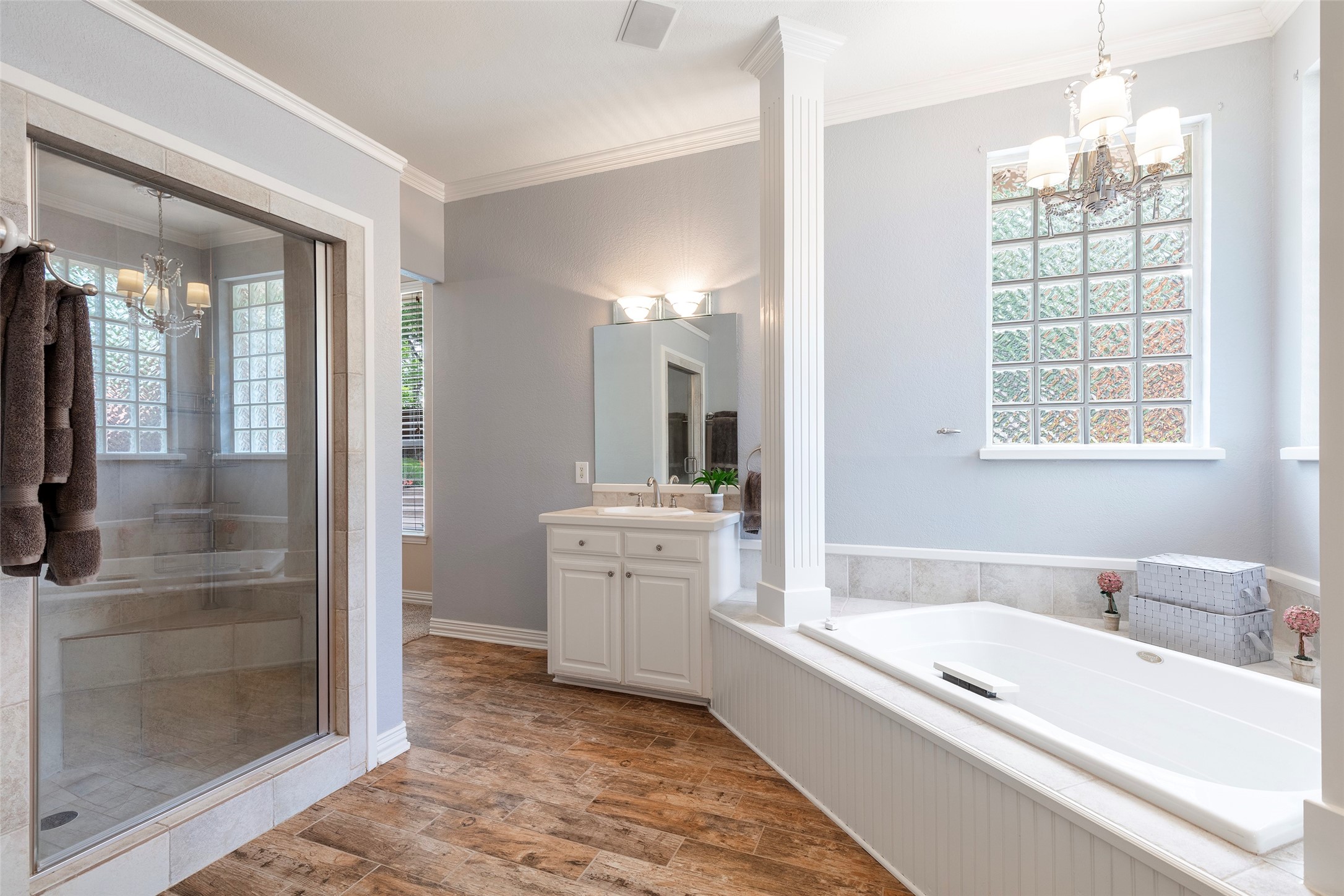 1413 Hunters Ridge Circle