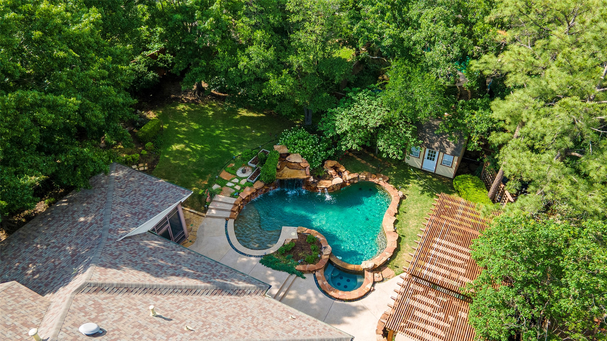 1413 Hunters Ridge Circle