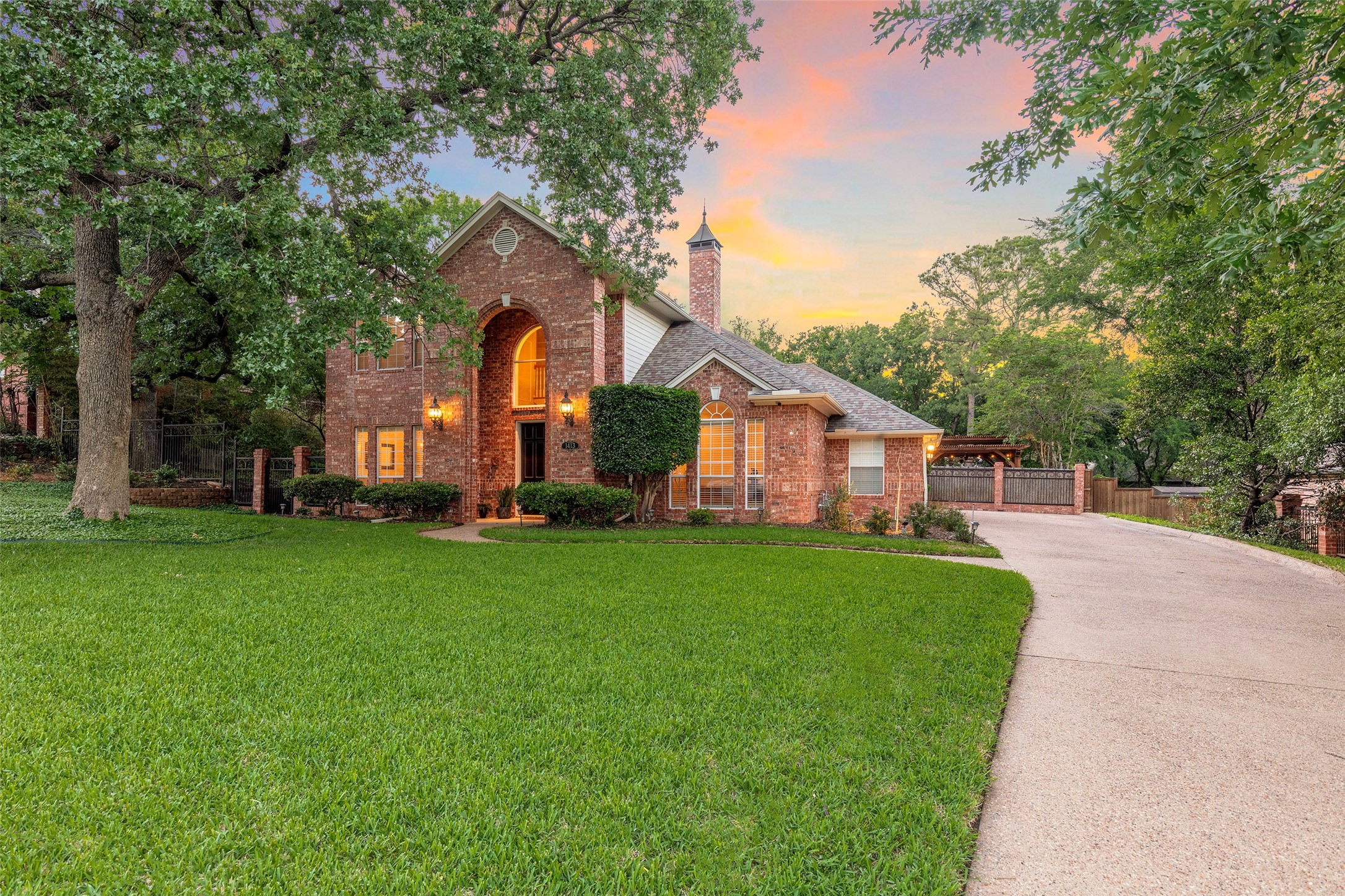 1413 Hunters Ridge Circle