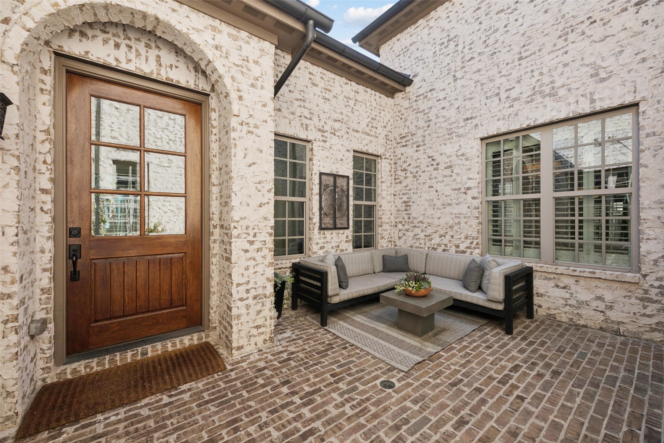 3713 Shady Creek Court