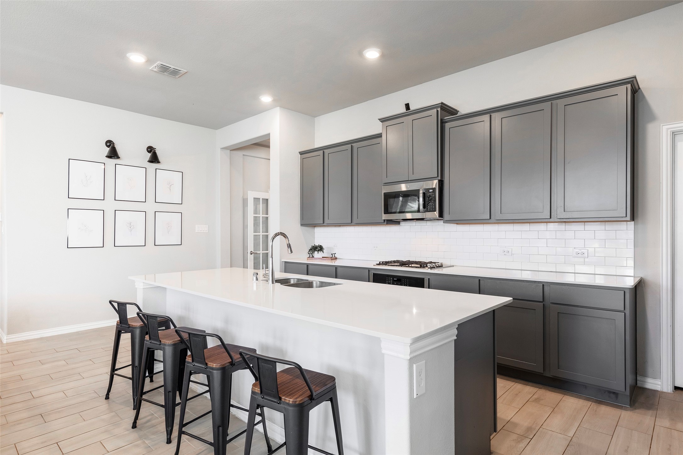 1106 Sassafras Drive