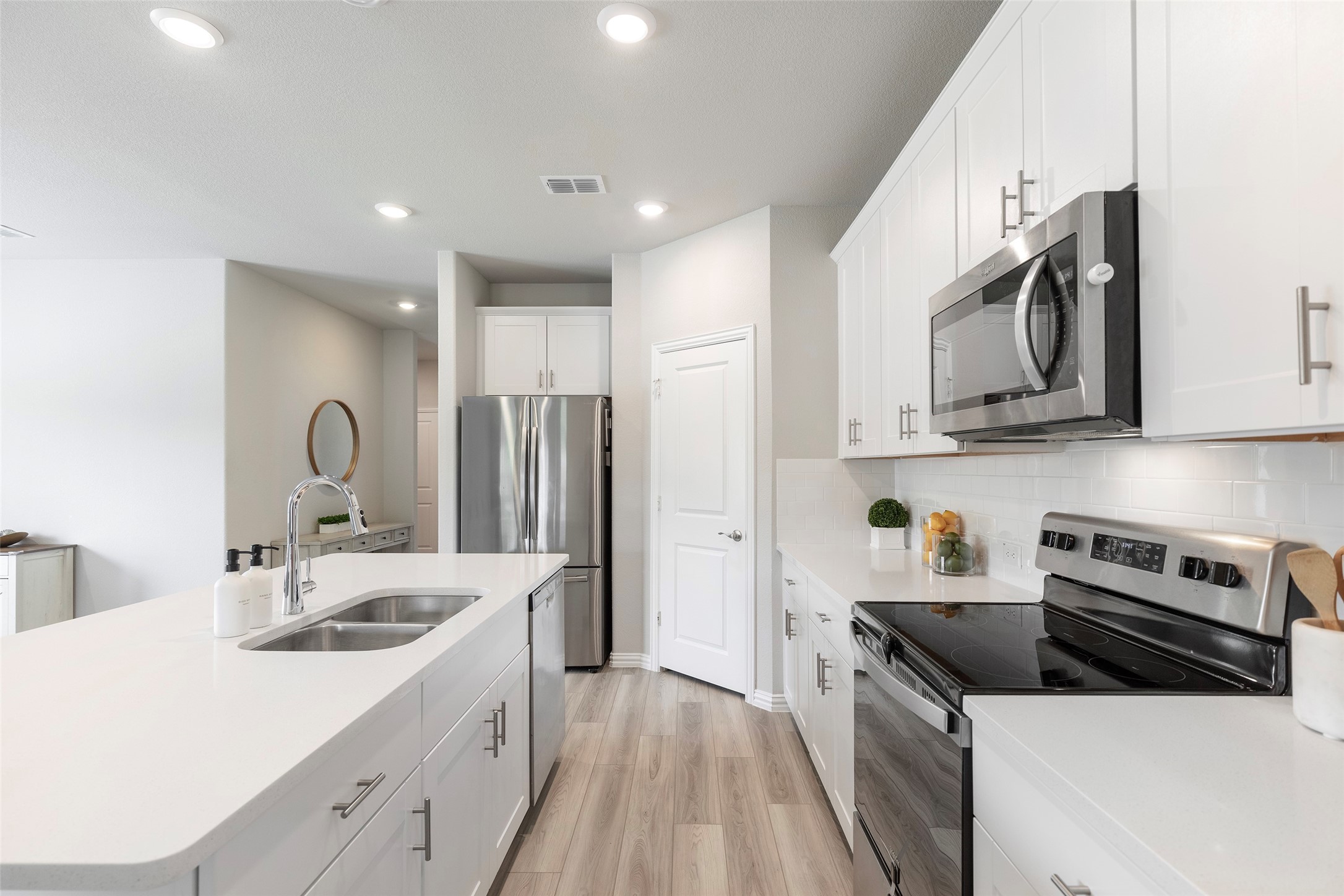 1504 Cobblestone Road