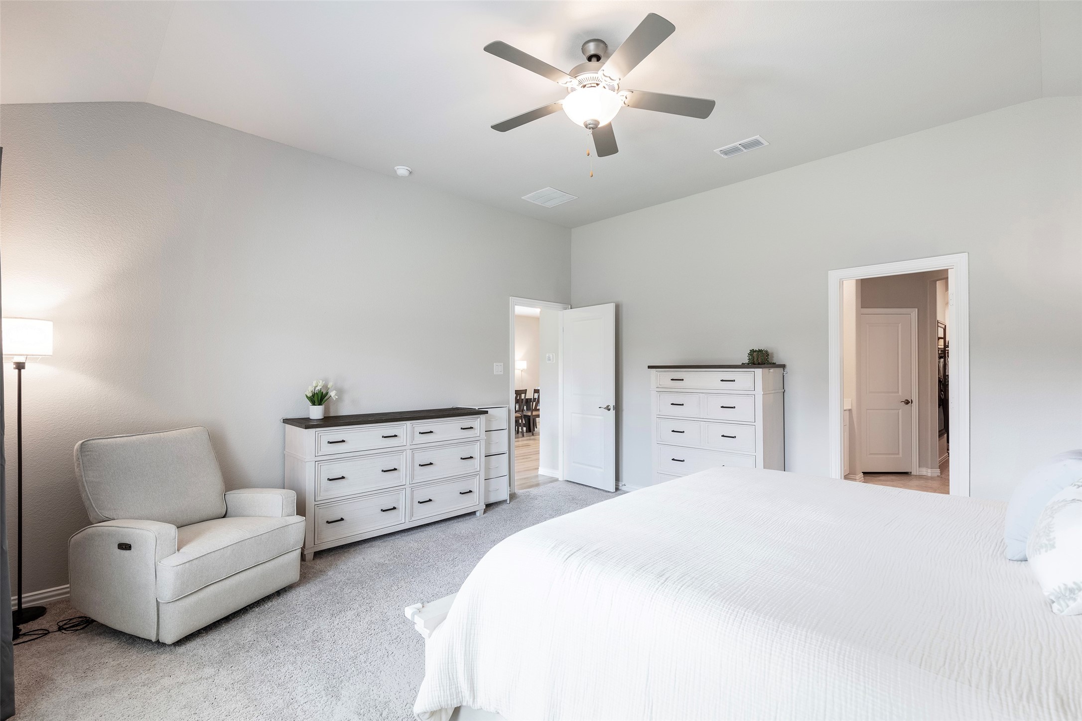 1504 Cobblestone Road