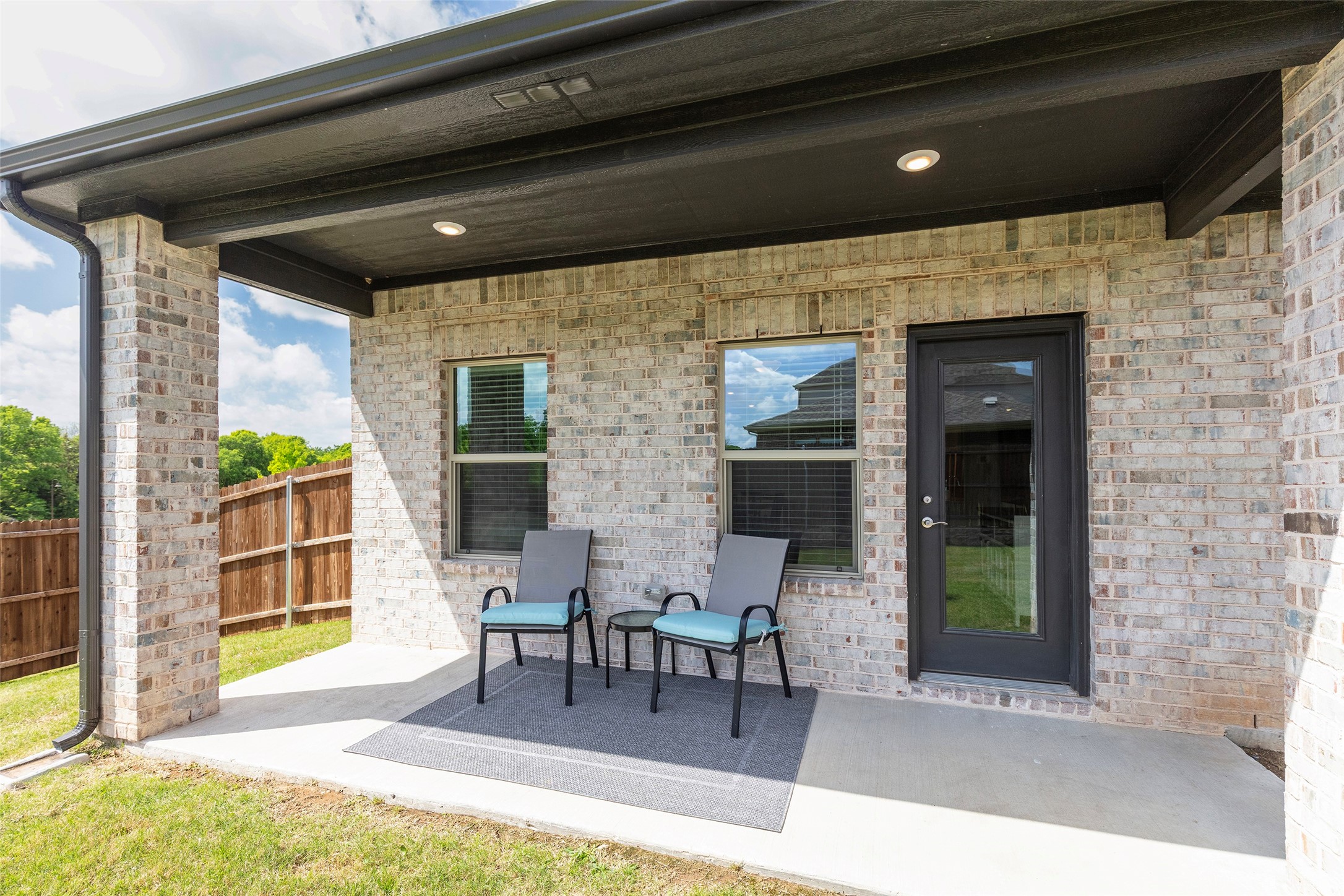 1504 Cobblestone Road