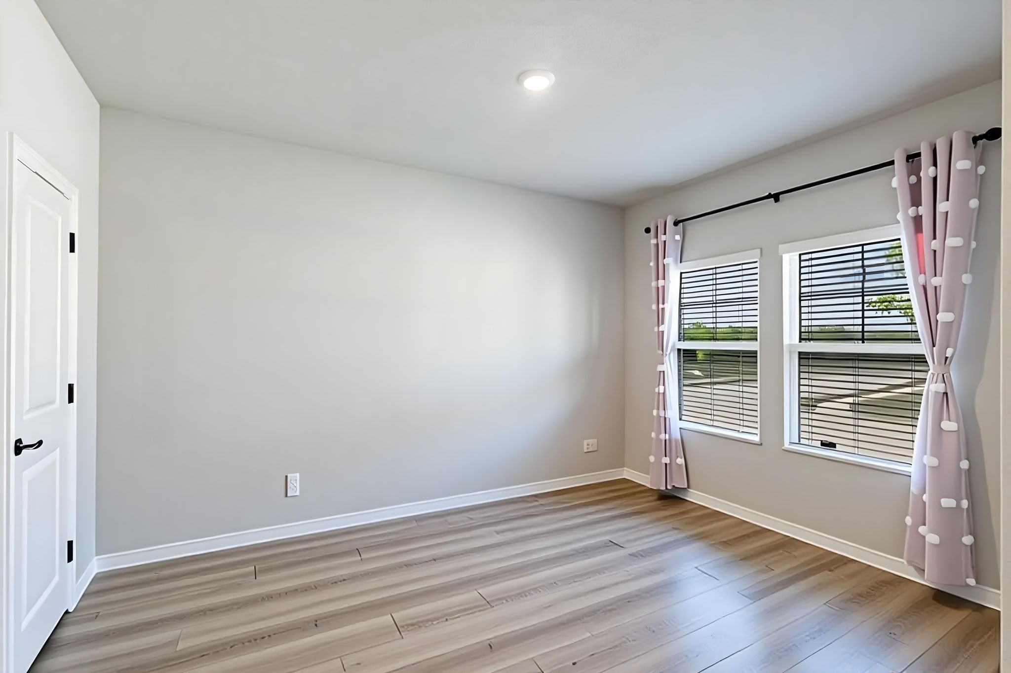 1504 Cobblestone Road