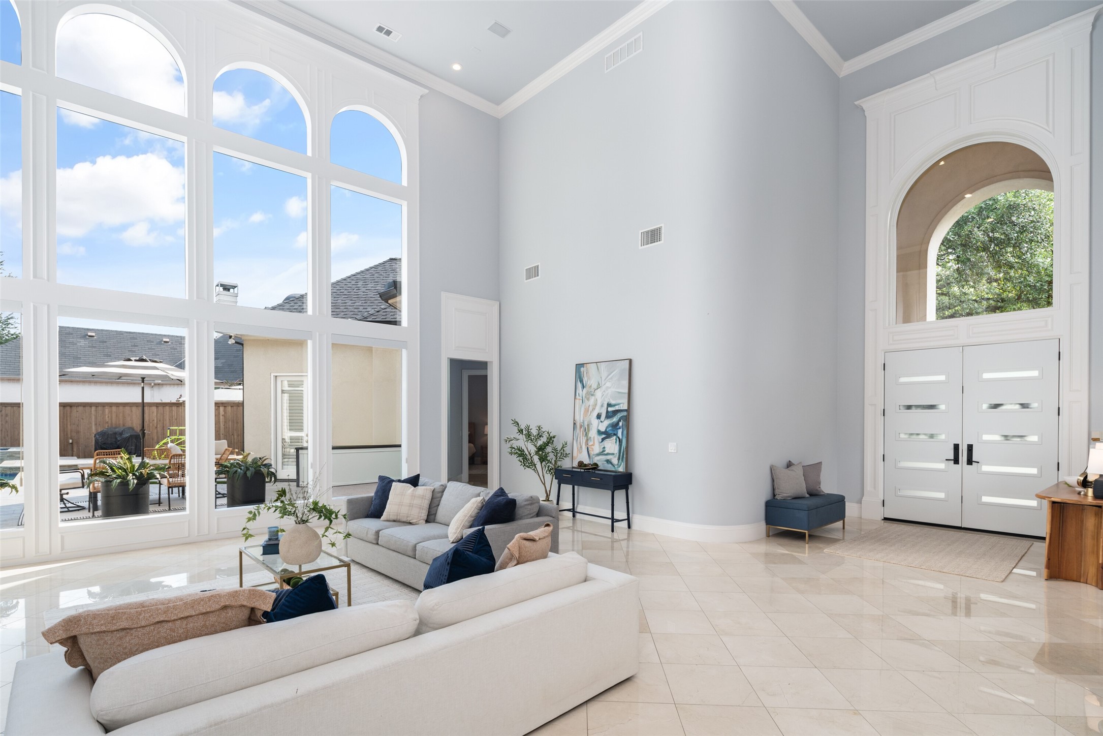 2600 Redding Drive