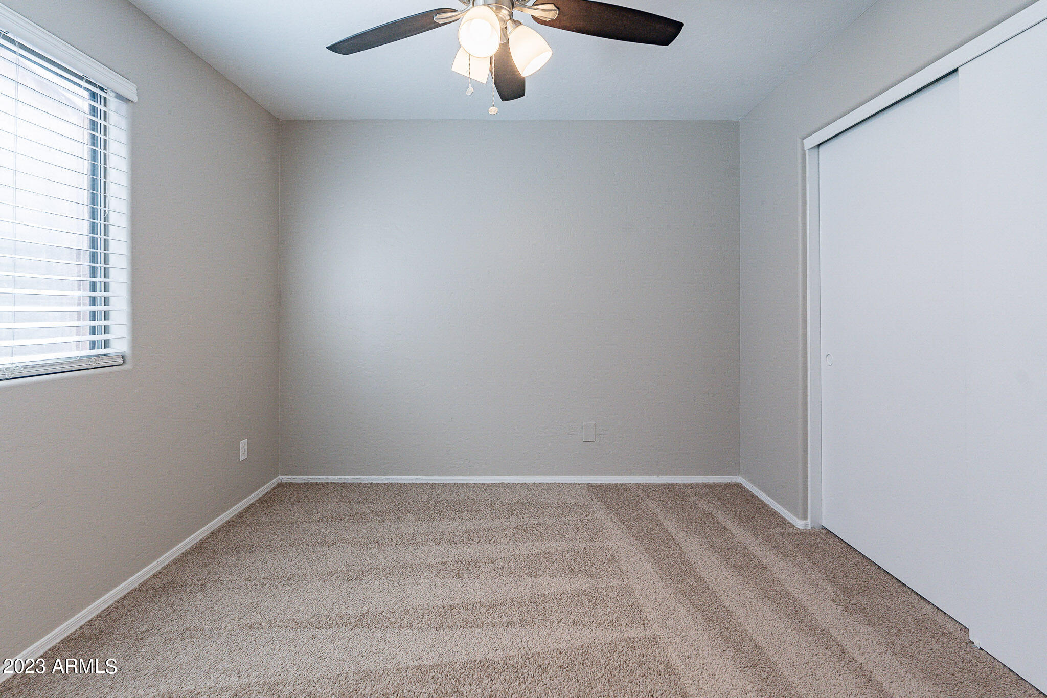 11422 W LOCUST Lane