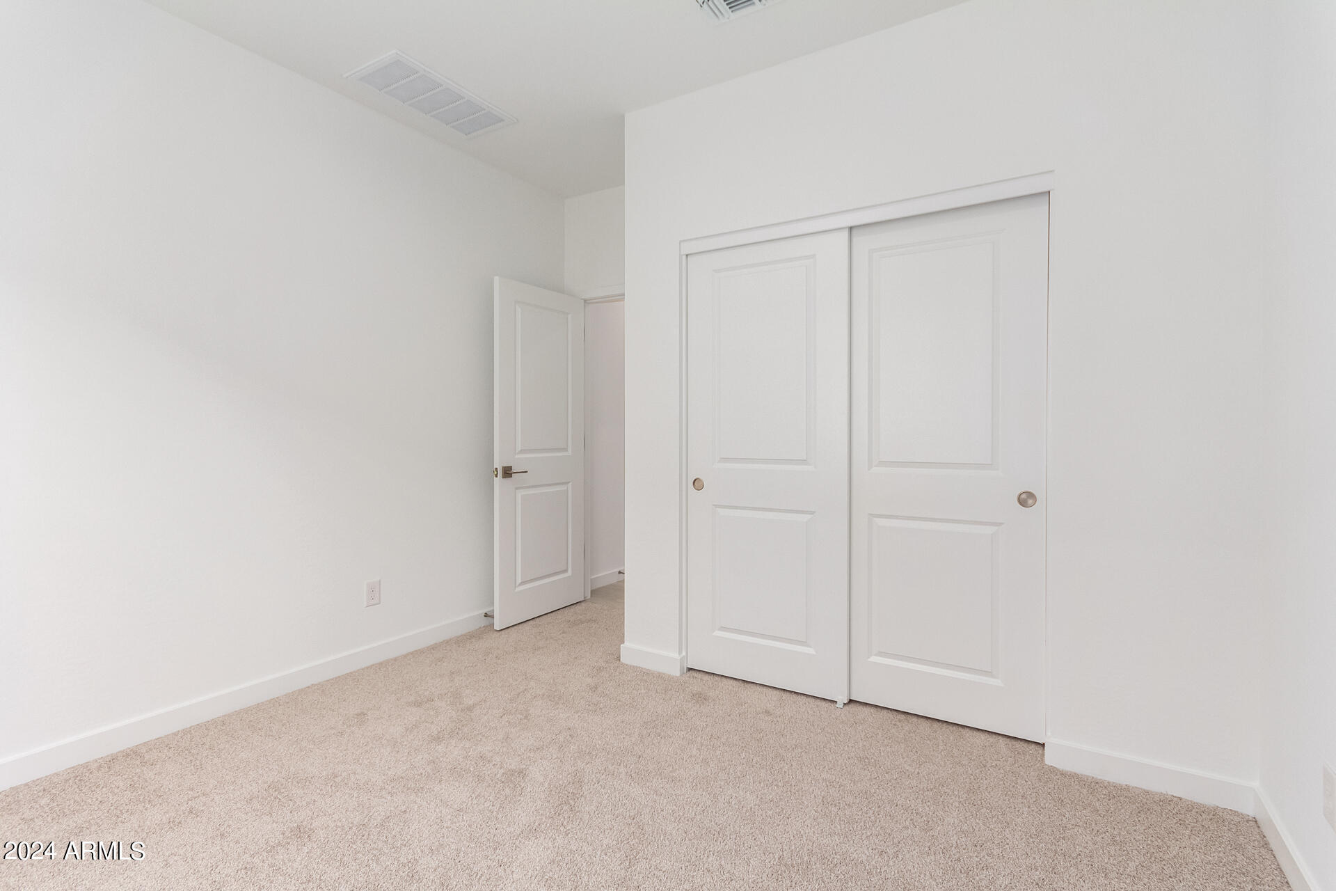 18197 W VOGEL Avenue