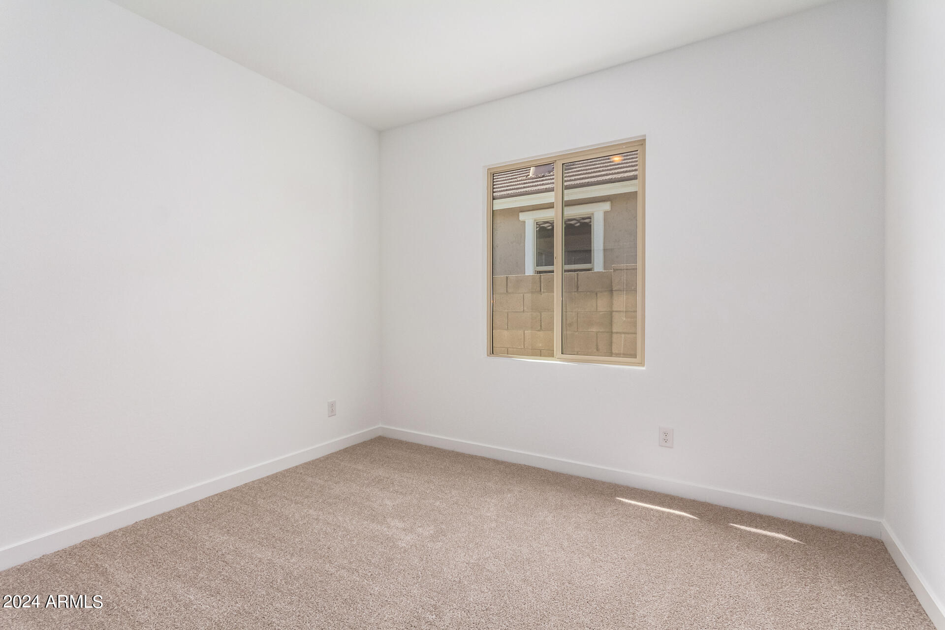 18197 W VOGEL Avenue