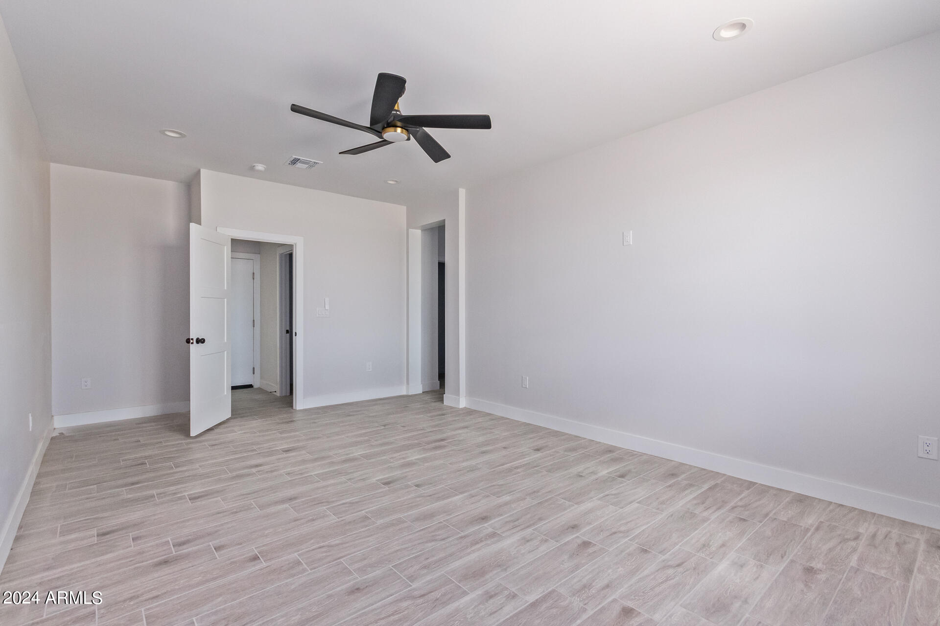 34454 W DOBBINS Road