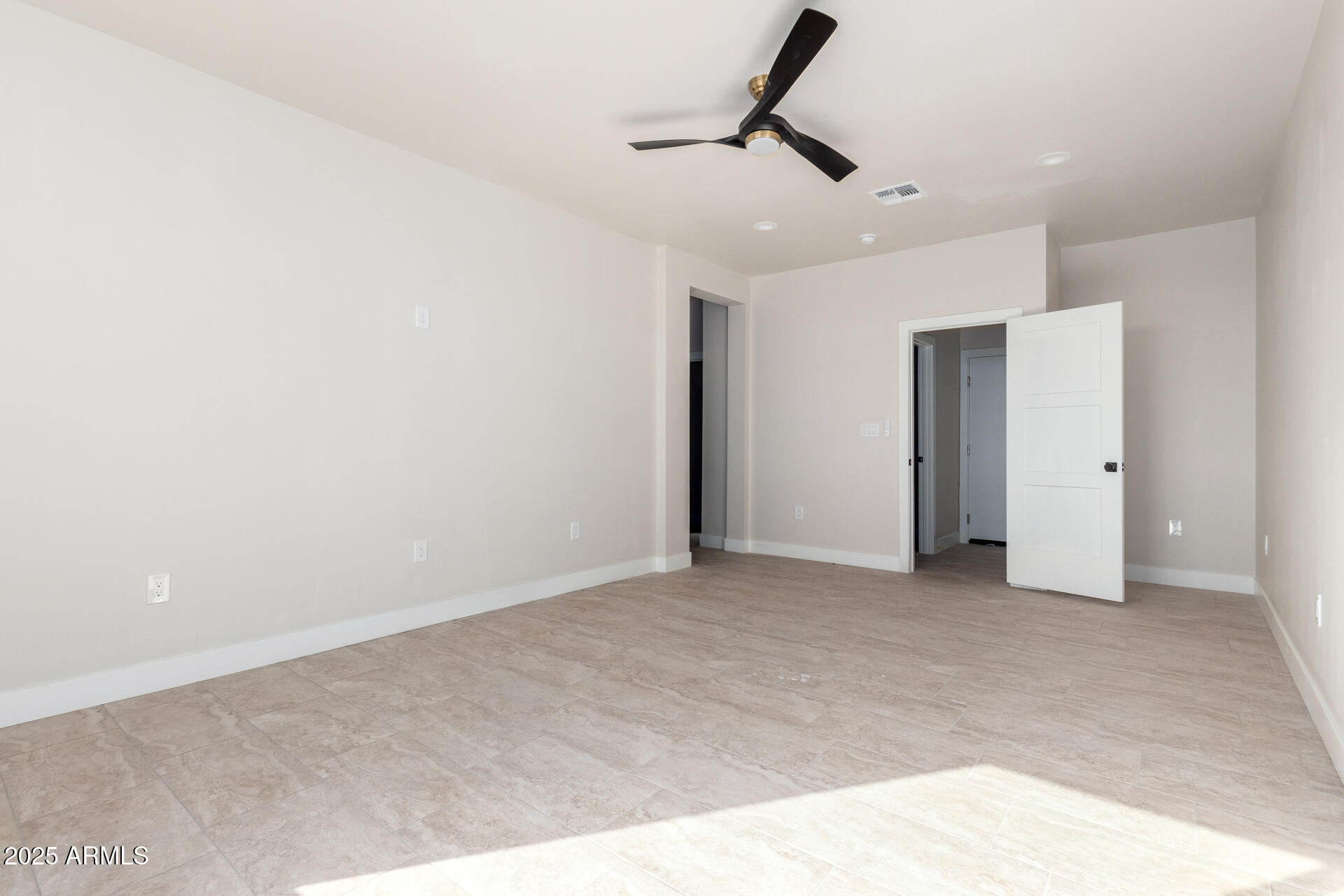 37667 W VERMONT Avenue