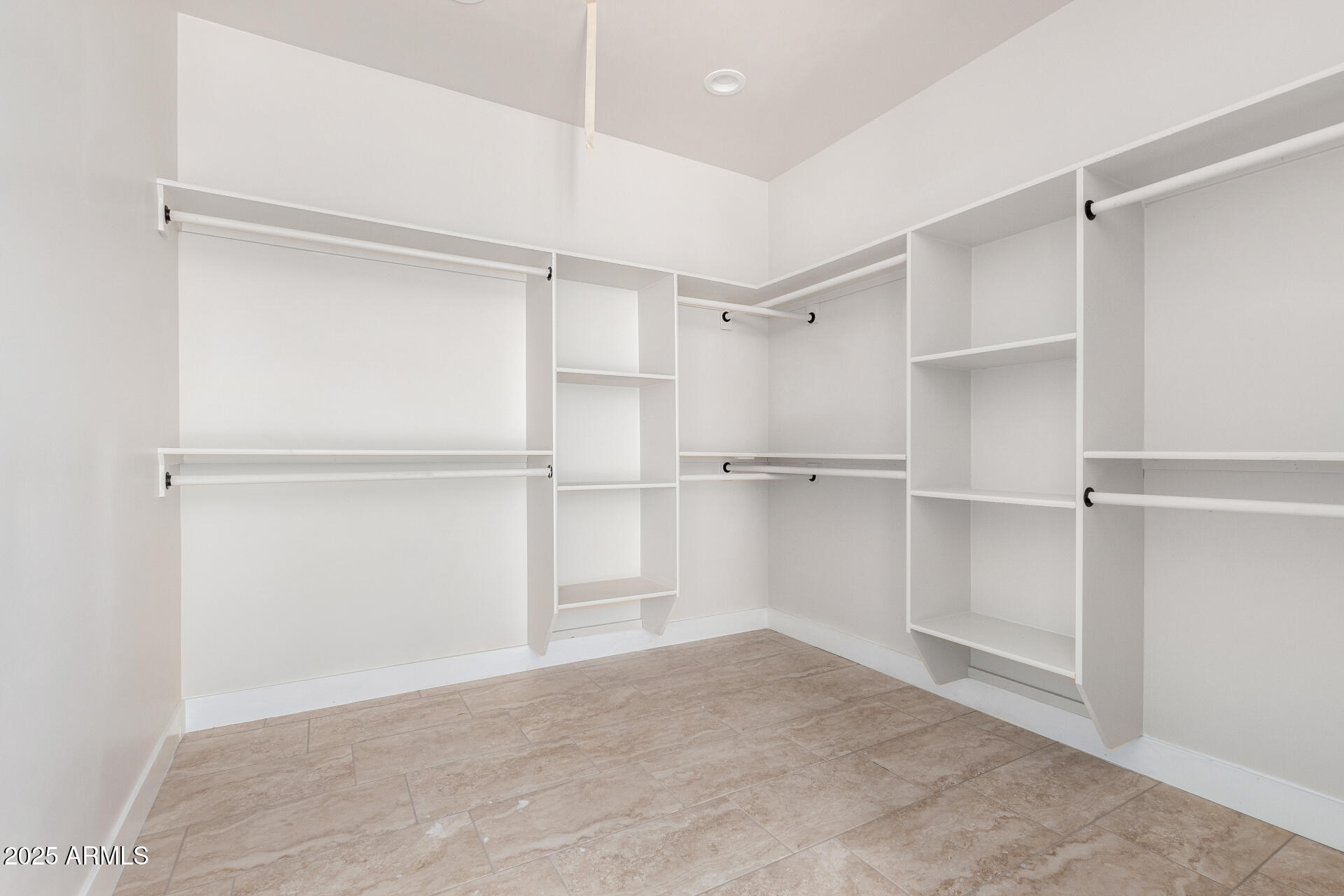 37667 W VERMONT Avenue