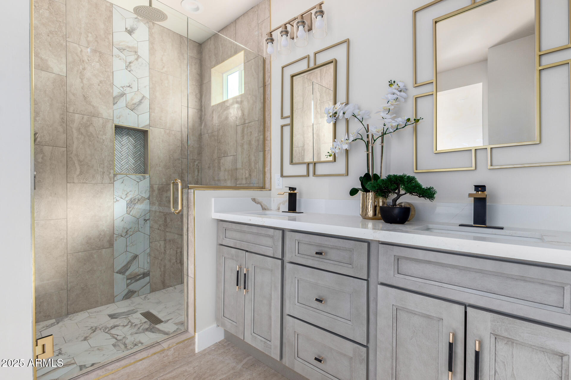 37667 W VERMONT Avenue